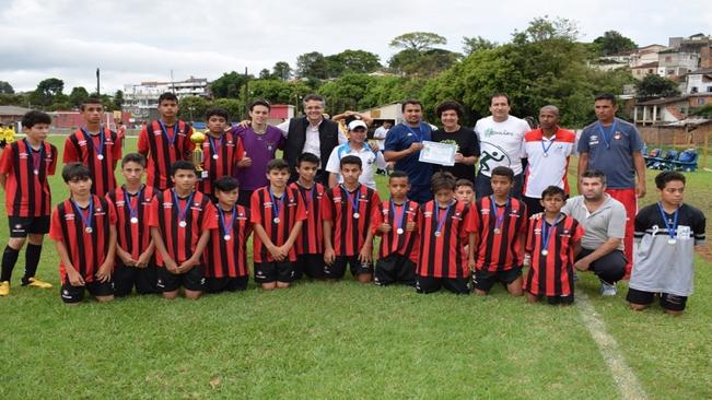 ESCOLA FURACÃO, VICE CAMPEÃ DE CAMPEONATO REGIONAL DE ITAPEVA